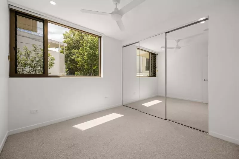 Rarely available perfect North East Aspect