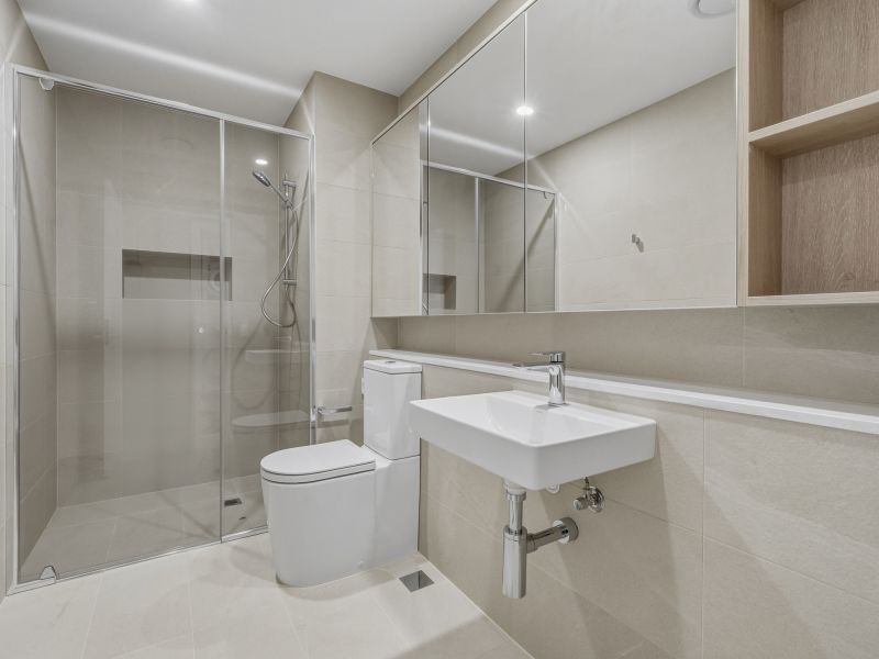 Expansive Apartment with large balcony
