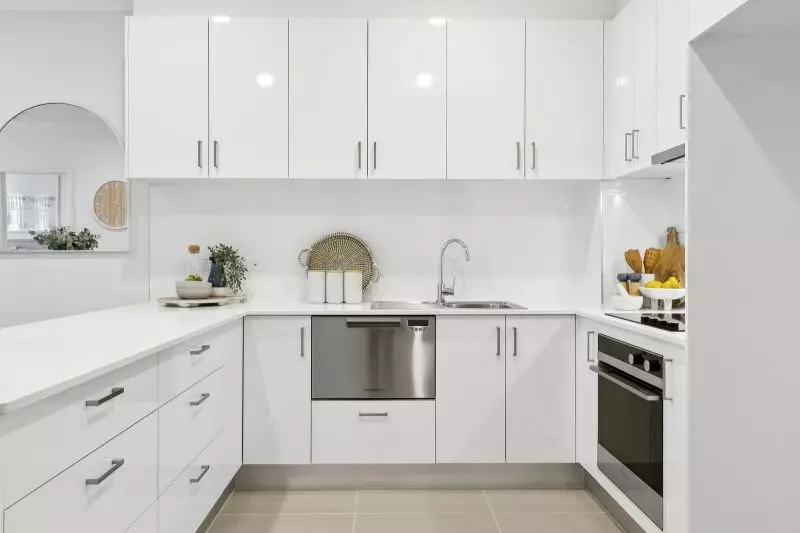 Large 2-bedroom, 2-bathroom ground-floor apartment