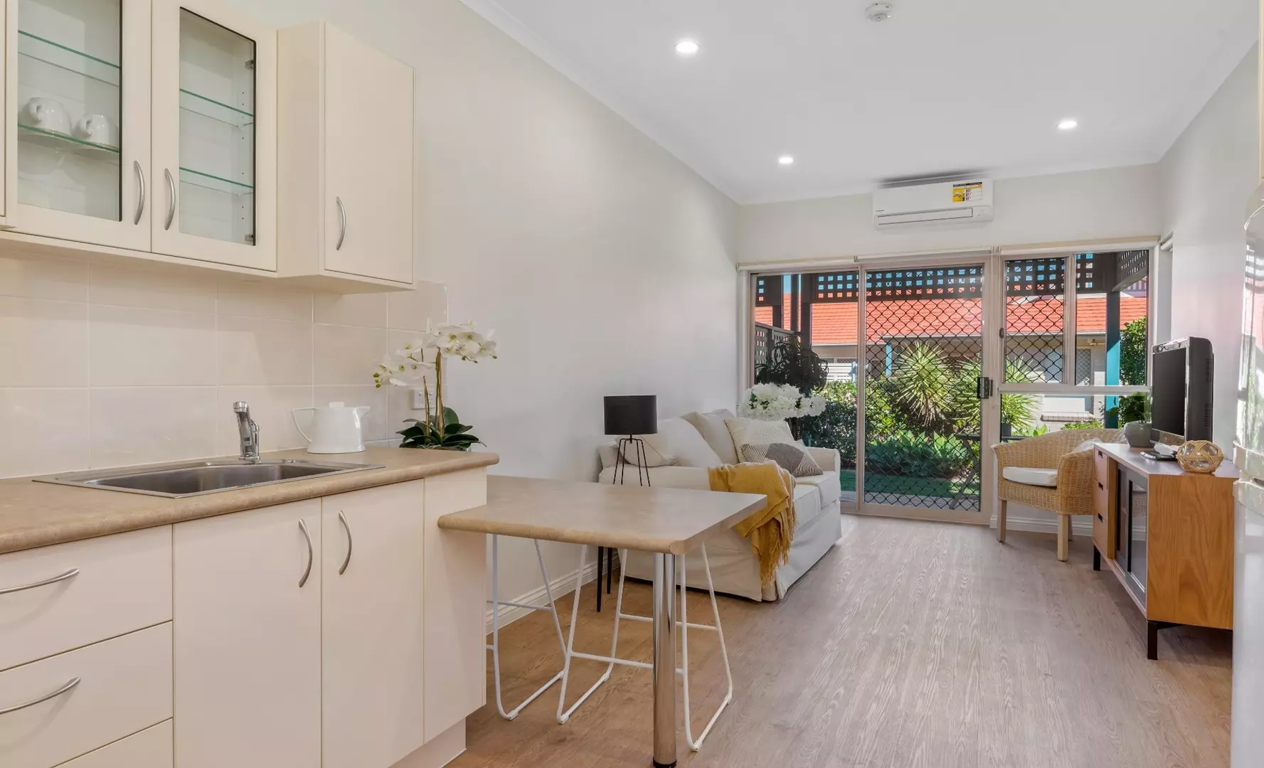 114/3-9 Salford Street, Victoria Point (Serviced Apartment)