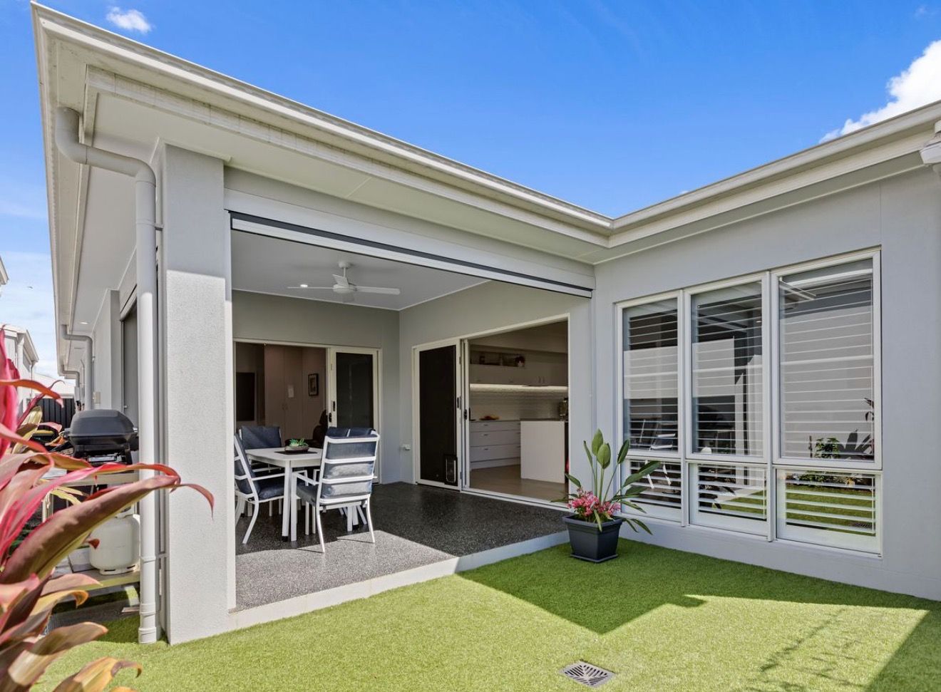 Halcyon Nirimba - Home 45 - Luxury over 50's Lifestyle Resort (Noosa design)