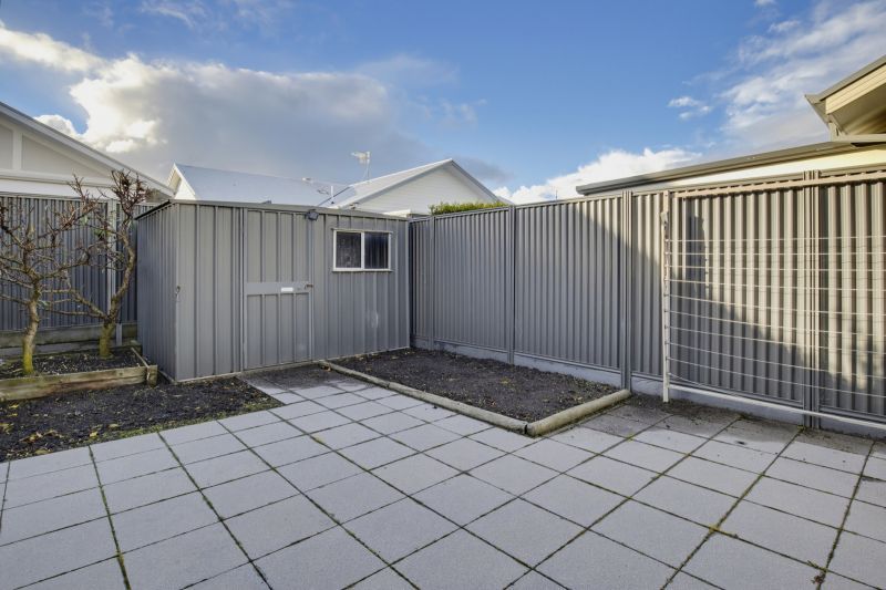 Coastal Living with Space, Style and a Garden to Love