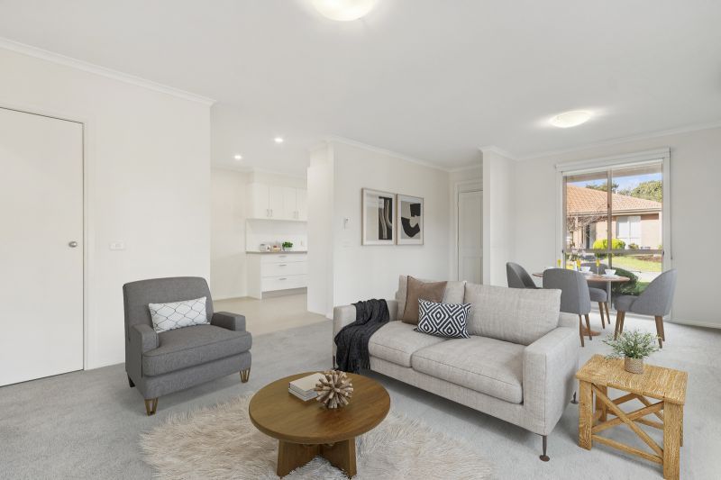 Rare large villa surrounded by beautiful garden