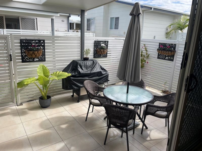 IMMACULATE OVER 50'S LIVING