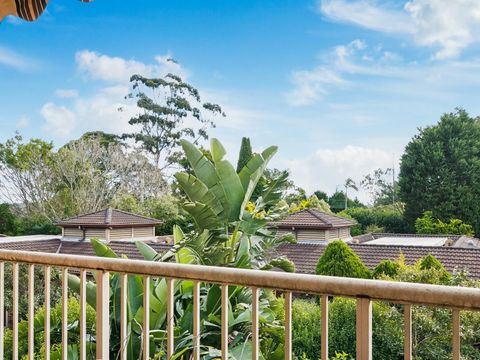 Light-filled villa with stunning bush views