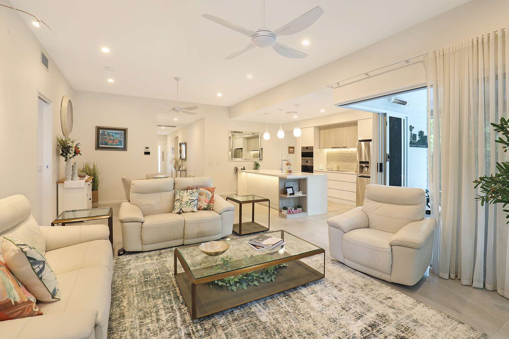 The Pinnacle of Privacy & Position - Villa 83 GemLife