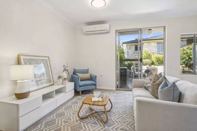 Light-filled villa with stunning bush view