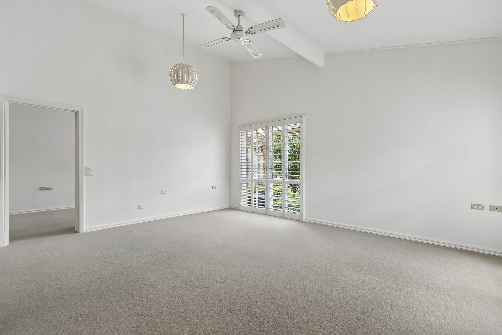 Light, Spacious and Ready to Love - Unit 20 Fiddlers Green