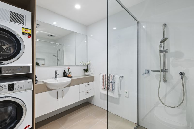 Delightful and freshly renovated studio apartment with services