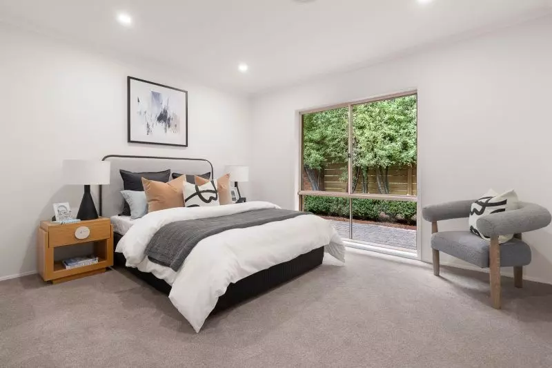 Beautifully refurbished two-bedroom plus study