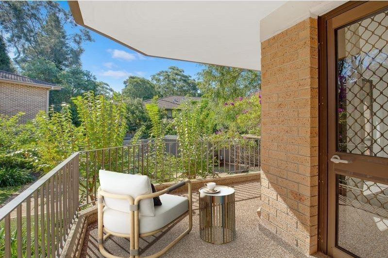 Apt 80, Bright and cosy 1-bedroom with treetop outlook