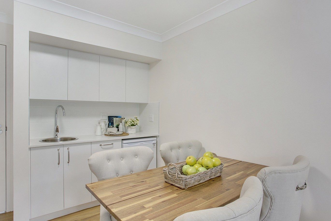 Bright and spacious one-bedroom apartment