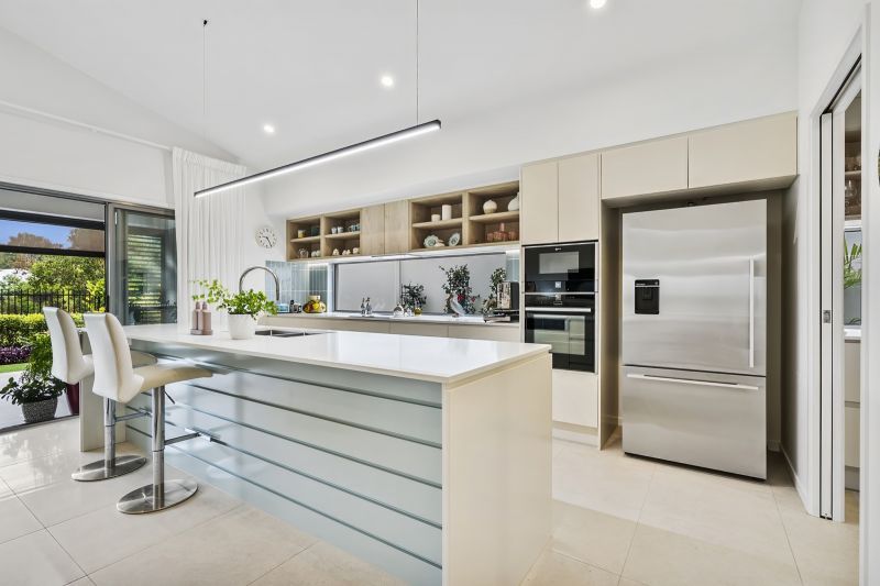 Exquisite Lakeside Property