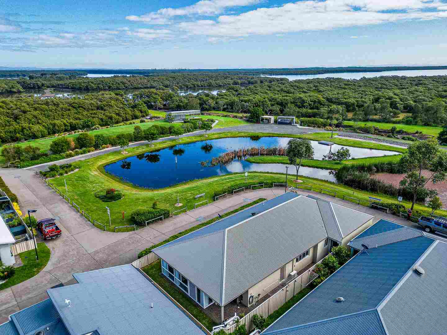 Palm Lake Resort Fern Bay - Peaceful location