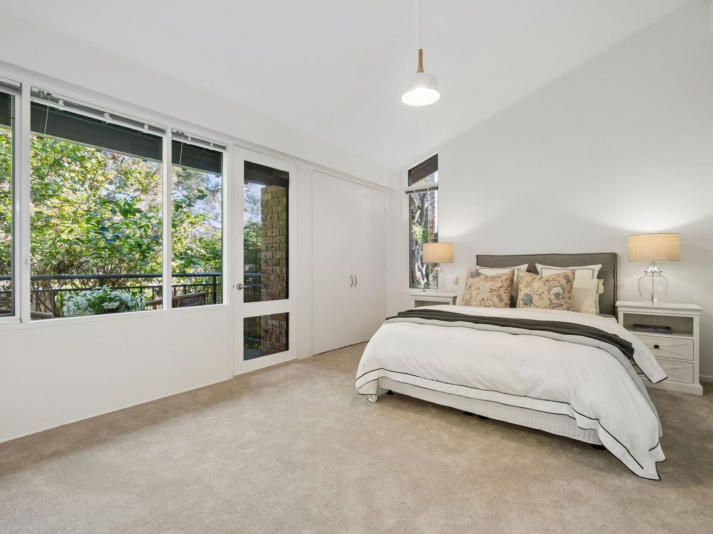 82/36-42 Cabbage Tree Road Bayview, NSW 2104