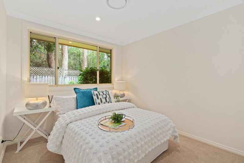 Refurbished Stunning Villa Close to 12 Acres of Parklands