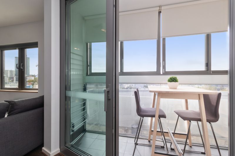 Luxurious Urban Living in Central Location!