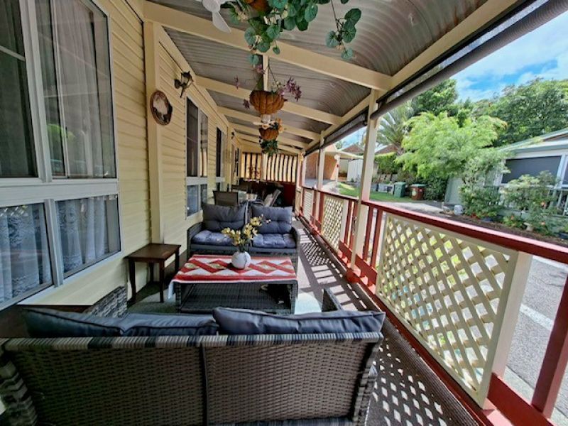 Coastal Gem with effortless living.