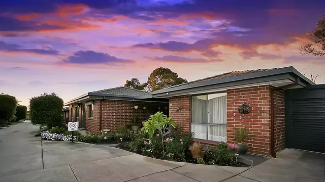 Resthaven Rostrevor ‘Leabrook Lodge’ Retirement Living offers 62 two-bedroom units close to Campbelltown Public Library, East Adelaide Healthcare, and Payneham Tavern.