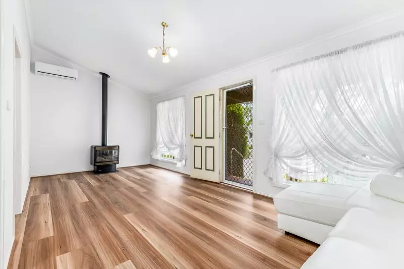 Outdoor Oasis – A Gardener's Dream Home!