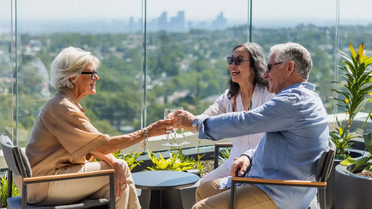 2 Bedroom + Study/8 Cambridge Road, Epping