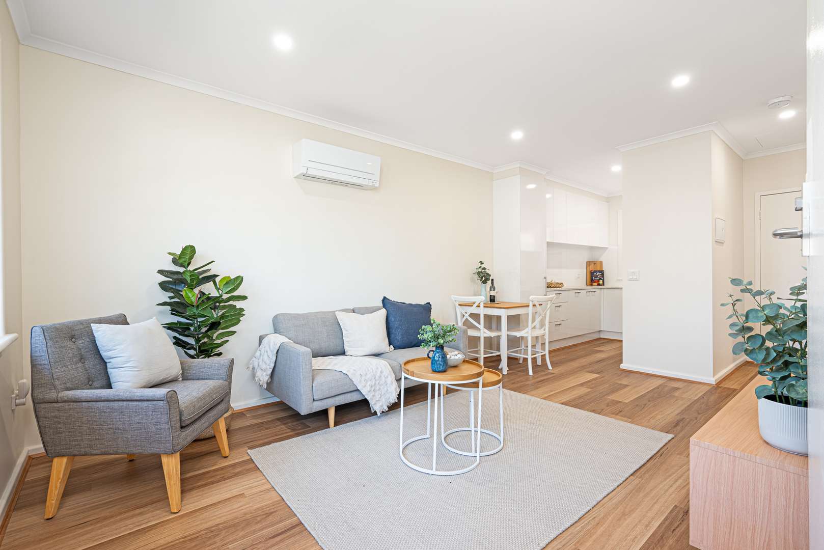 Are you aged 65 years or older and no longer working full time? Discover your independent retirement living beachside bliss at Hove