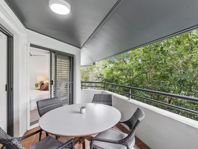 Top-level one-bedroom serviced apartment