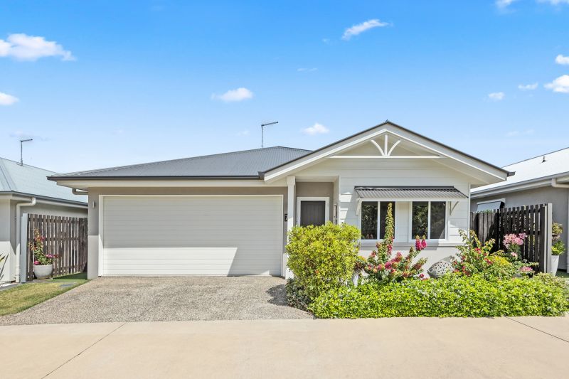 Location, Location, Location- Stunning Bushland Outlook