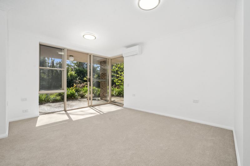 Centrally located ground-floor villa