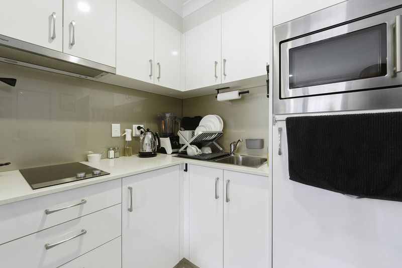 Stylish Studio Living in Prime Location