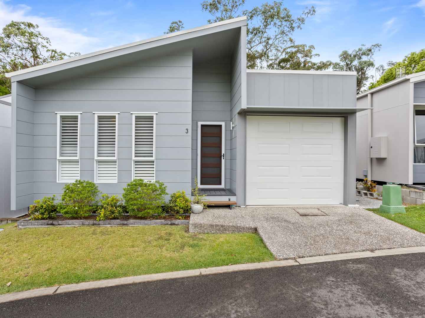 Peaceful Forest Outlook in a Highly Sought-After Location