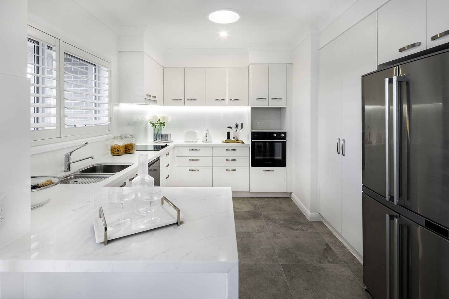 004 Swift Street/33 Shearwater Drive, Shortland, NSW 2307