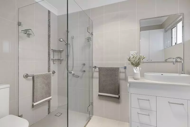 Immaculately maintained upper-level unit with district views and easy access ramp.