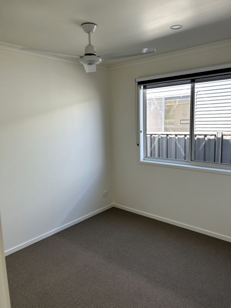 Nagambie Lifestyle Park - The Golden Whistler