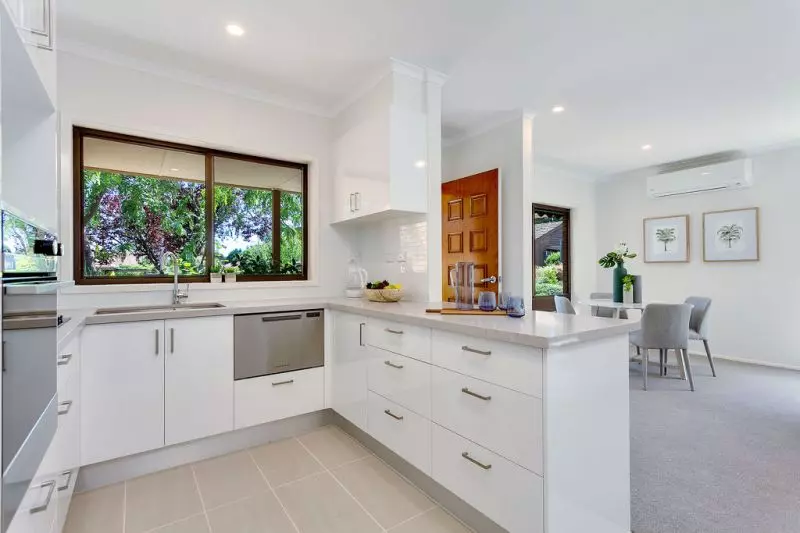 Low-maintenance two-bedroom villa close to community centre