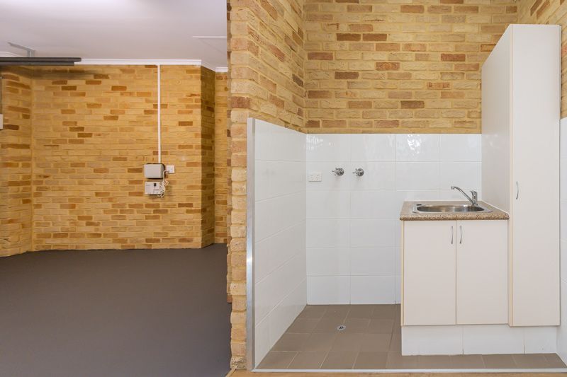 Refurbished  Bright and Modern Home