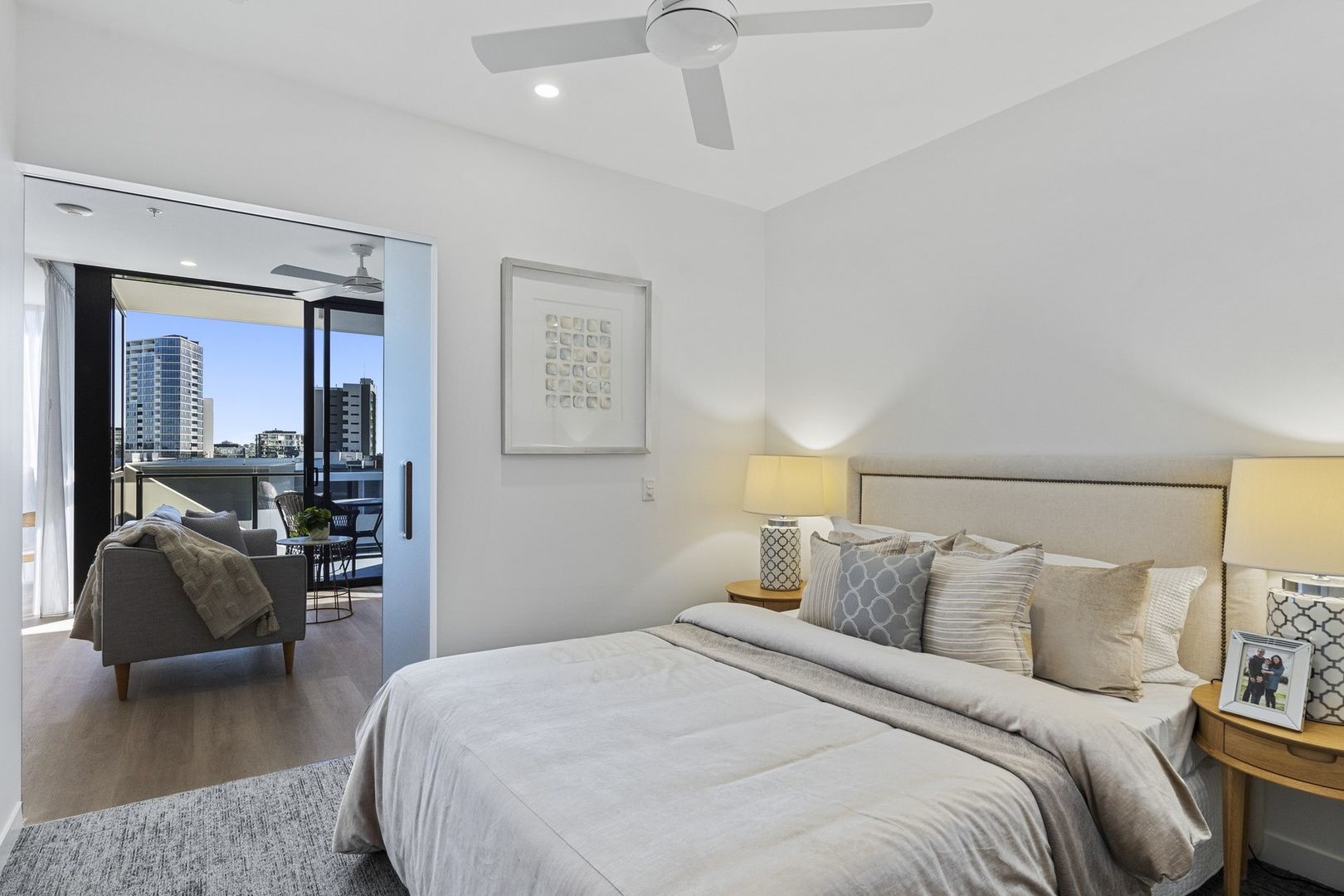 One-bedroom apartment with services