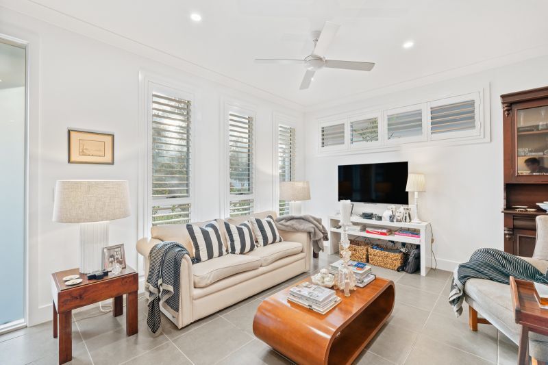 Beautiful Freestanding Villa