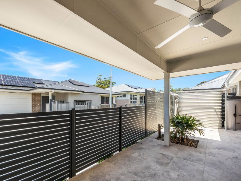 Modern two-bedroom villa with a stylish Paterson design, featuring vinyl flooring