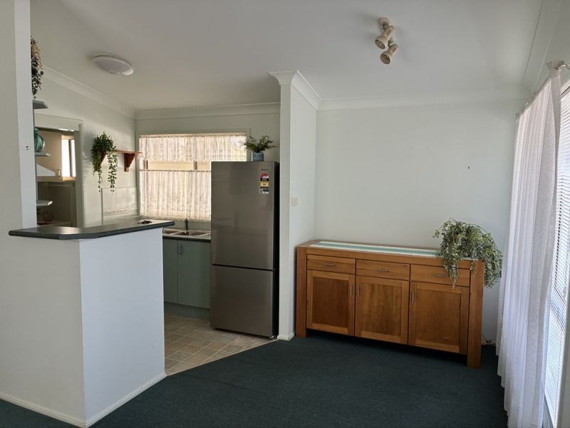 NEAT & SPACIOUS 2-BEDROOM