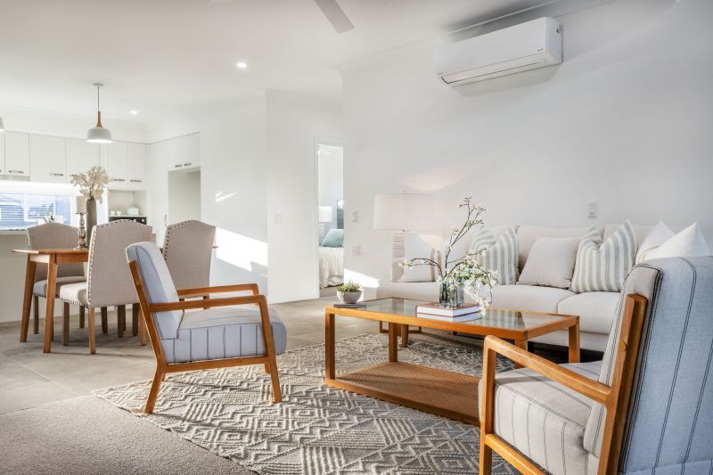 Relaxed retirement living with golf course views