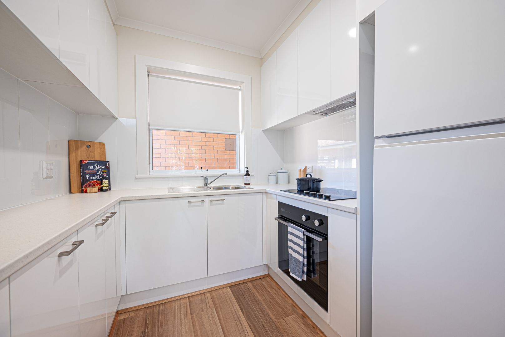 Are you aged 65 years or older and no longer working full time? Discover your independent retirement living beachside bliss at Hove