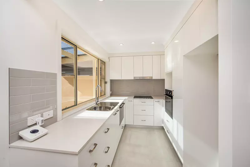 Well Designed, Light Filled Apartment