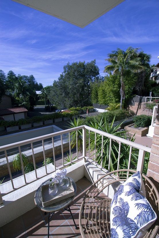 Refurbished One Bedroom Apartment with District Views