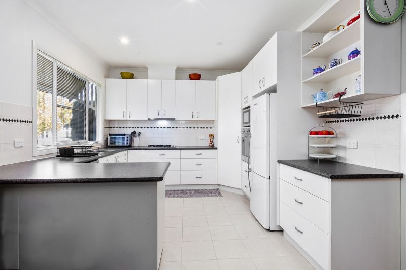 Unique Aspect - No Neighbours! 
Updated Home on Large Corner Block