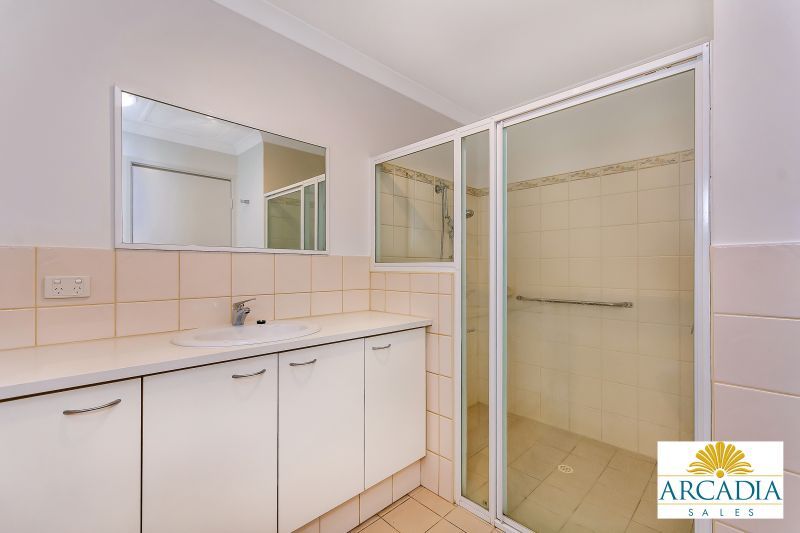 ARCADIA WATERS MADDINGTON - 2 Bedrooms and Stone Bench Tops