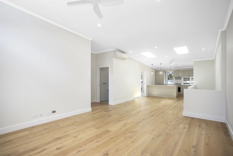 Impressive two-storey lakefront home