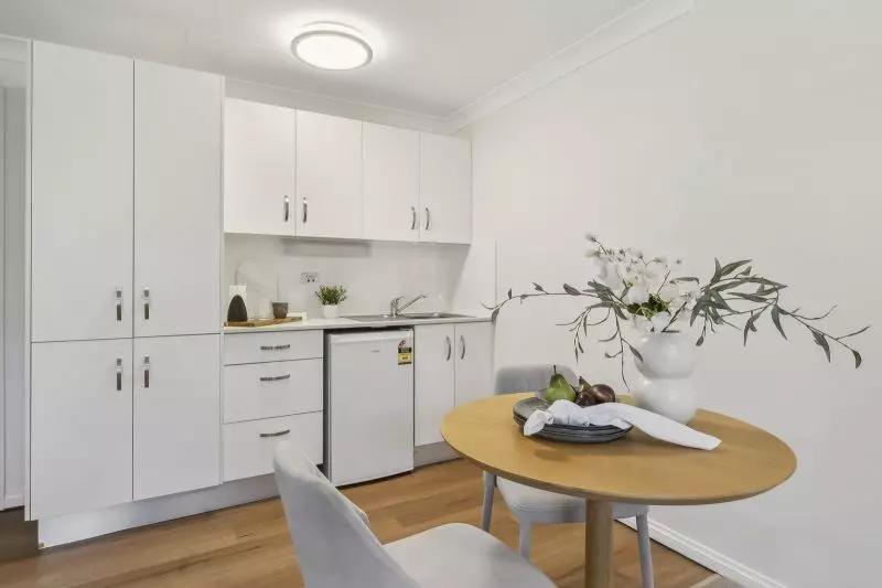 Light-filled villa with stunning bush view