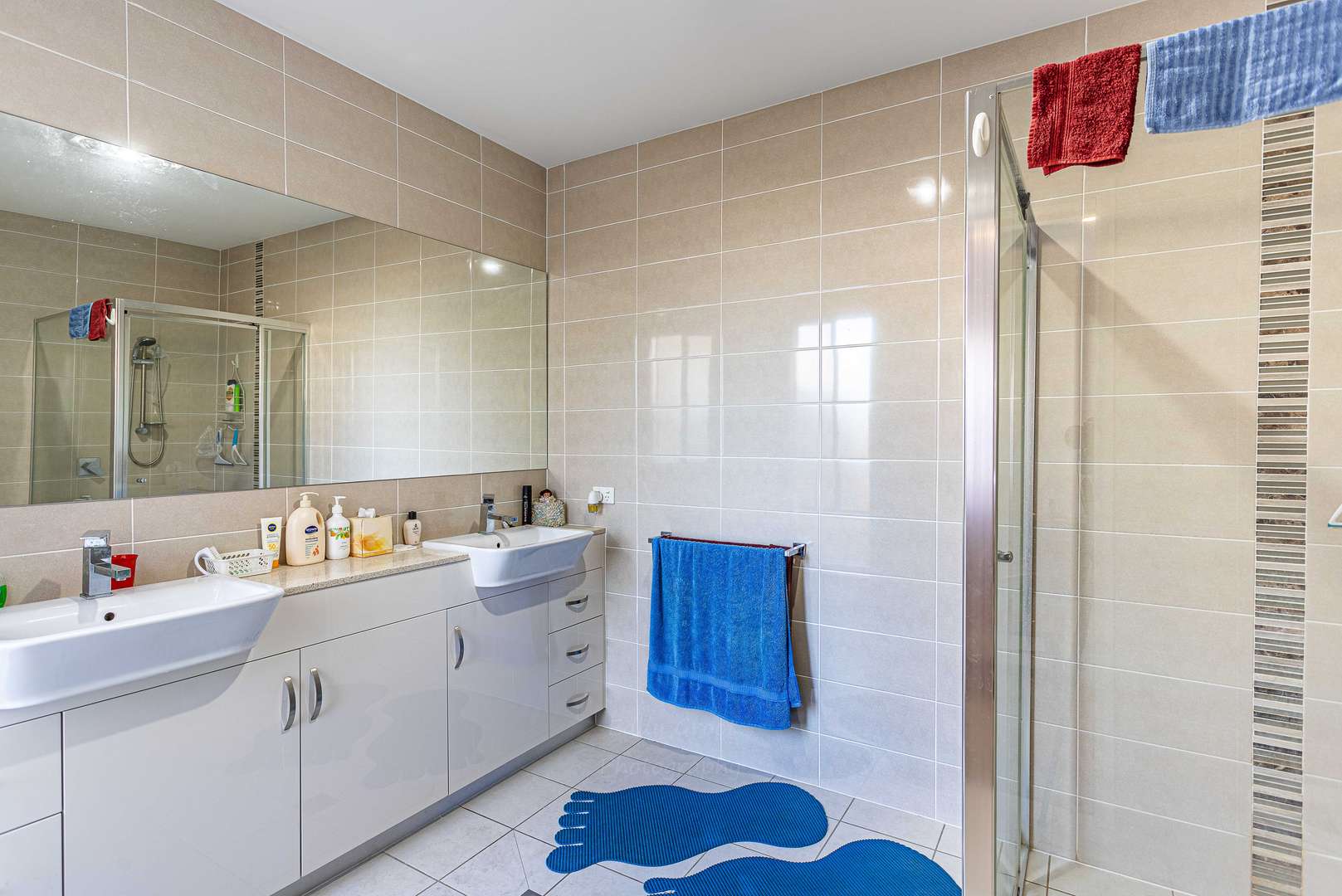 Palm Lake Resort Fern Bay - Close to all amenities