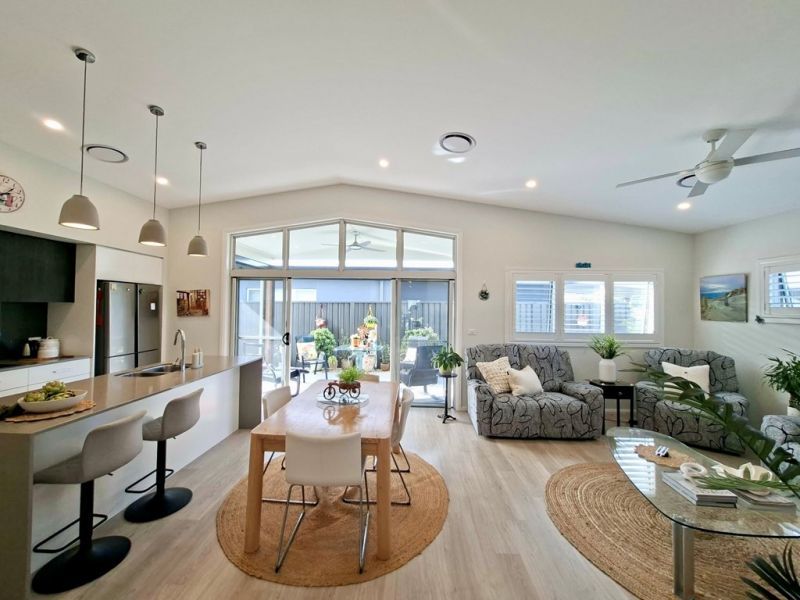 EFFORTLESS ELEGANT LIVING